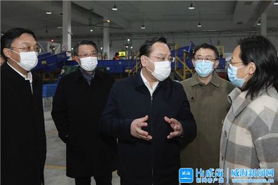 閆劍波走訪調研商貿物流企業